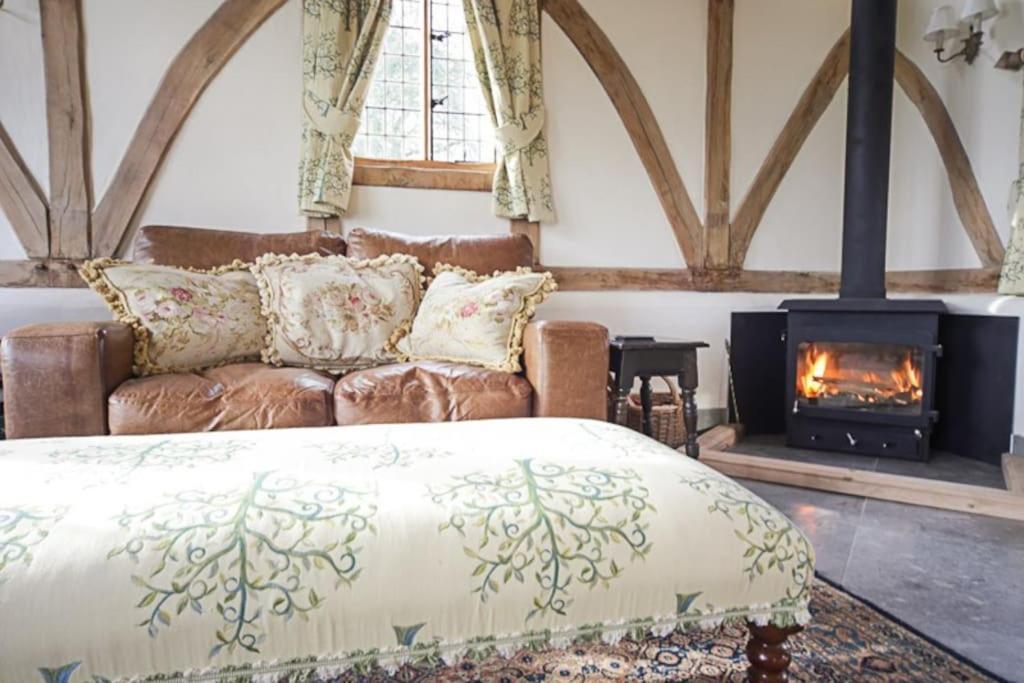 Ebony Cottage Tenbury Buitenkant foto